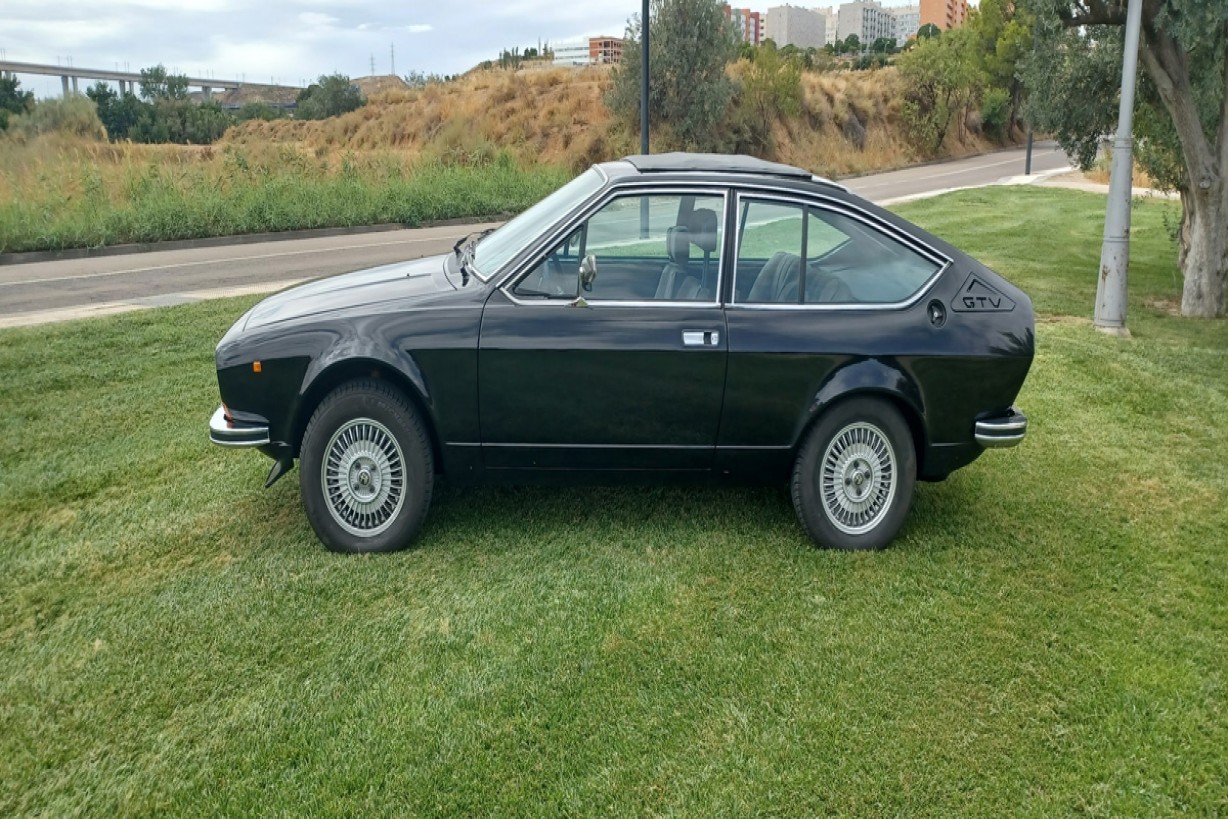 ALFA ROMEO GTV 2000