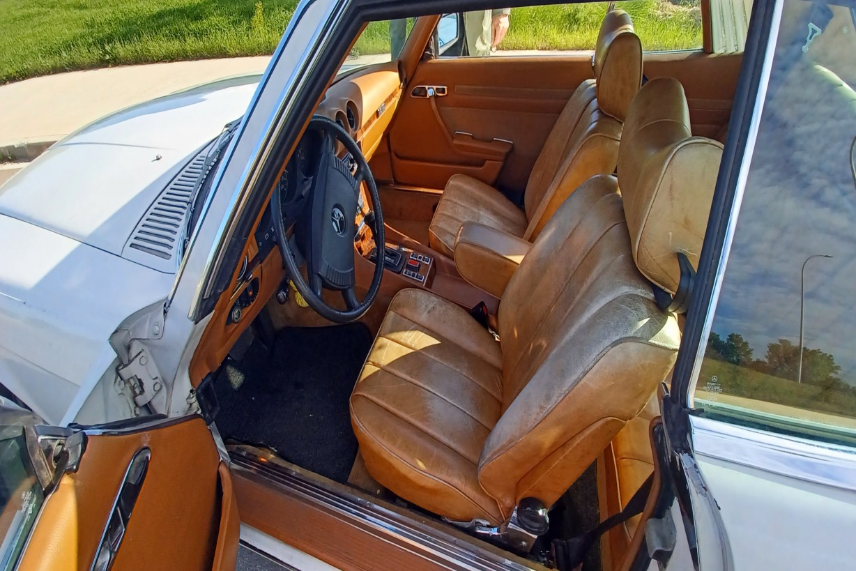 MERCEDES 280 SLC