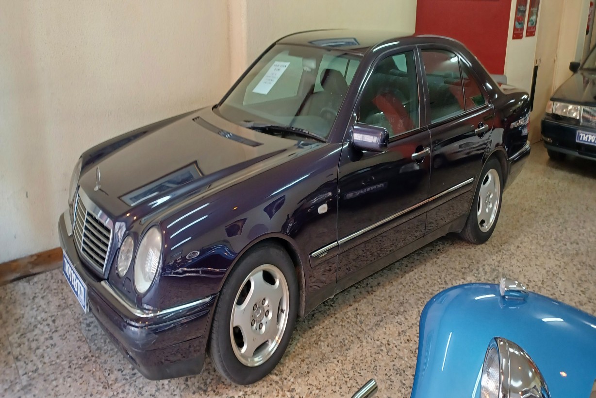 MERCEDES E-280