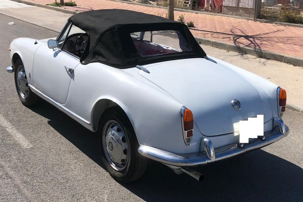 ALFA ROMEO Giulietta SPIDER 1300